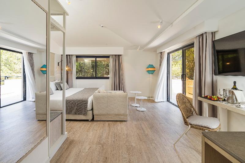 סוויטת ג'וניור, Grand Palladium Sicilia Resort & Spa
