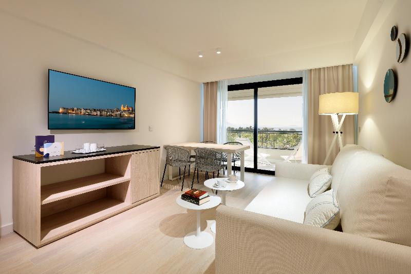 סוויטה נוף לים, Grand Palladium Sicilia Resort & Spa