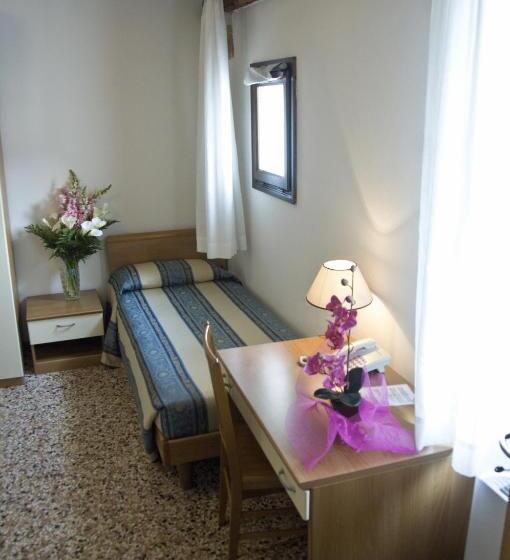 اتاق استاندارد یک نفره, Casa Sant Andrea