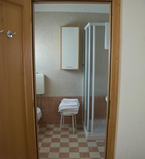 غرفة قياسية ثلاثية, Casa Sant Andrea