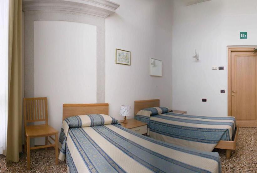 غرفة قياسية رباعية حمام مشترك, Casa Sant Andrea