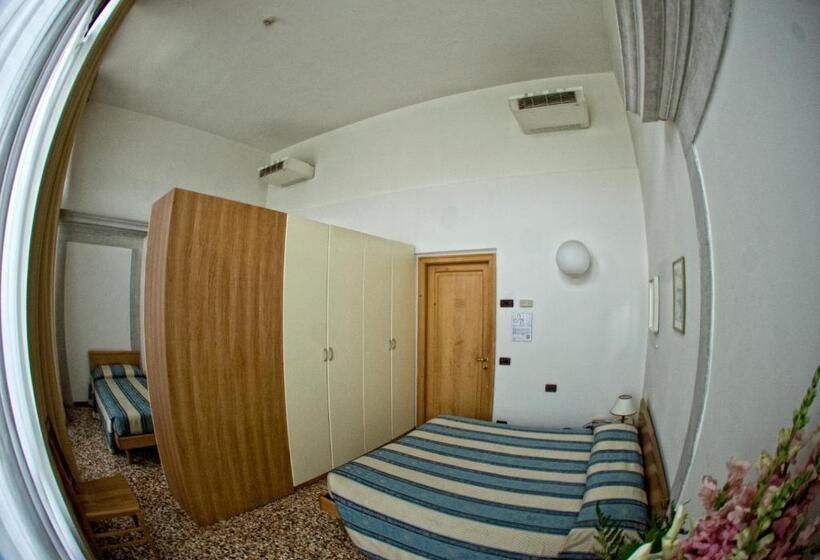 غرفة قياسية رباعية حمام مشترك, Casa Sant Andrea