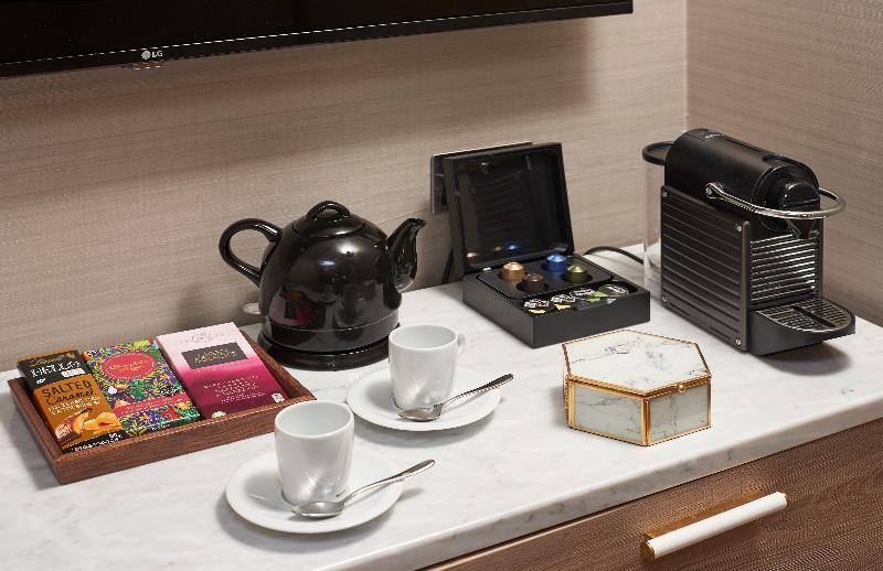 Deluxe Suite King Bed, Doubletree By Hilton Hotel London Excel