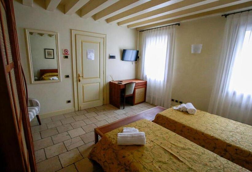 Номер Стандарт, Relais Villa Selvatico