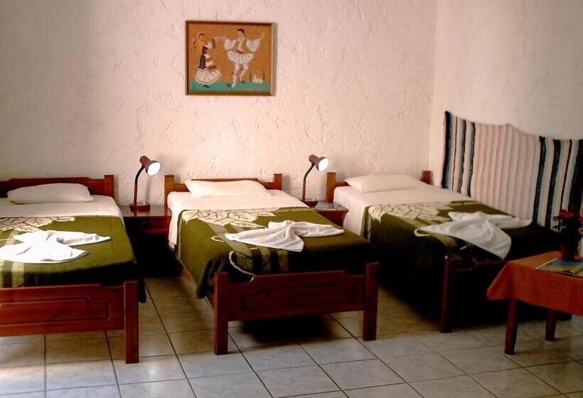 Номер Стандарт Трехместный, Summer Lodge