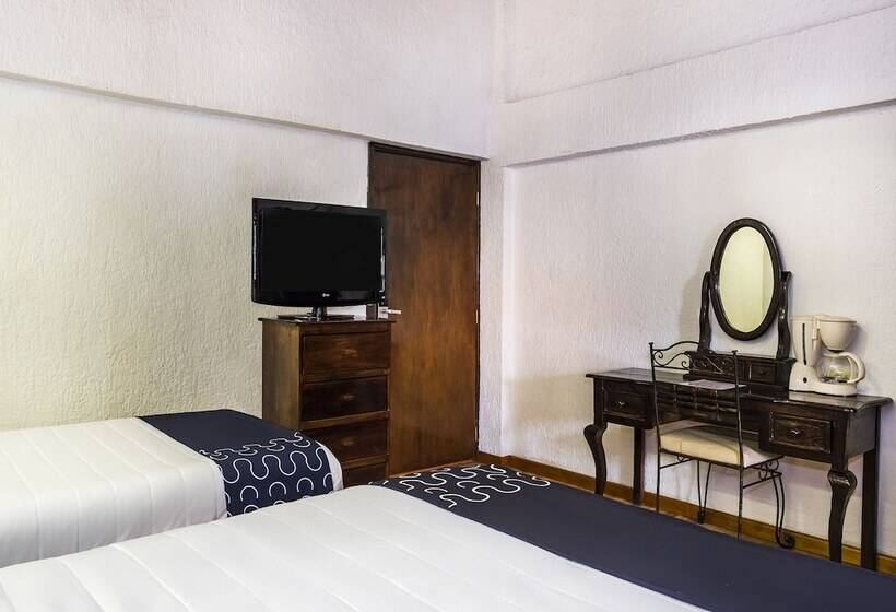 Номер Стандарт Трехместный, Capital O Hotel Central, Xalapa