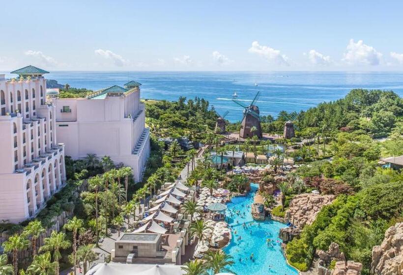 Семейный Номер Вид на Море, Lotte Hotel Jeju