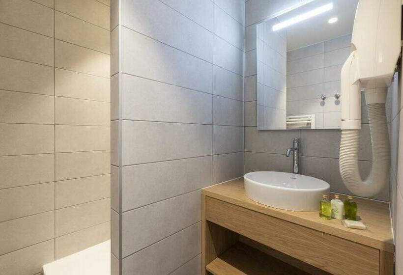اتاق استاندارد سه نفره, Hôtel Club Mmv Plagne 2000