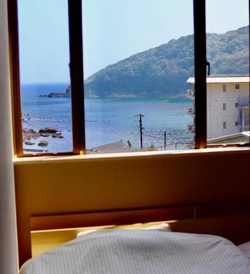 Номер Стандарт Вид на Море, Guesthouse All You Need