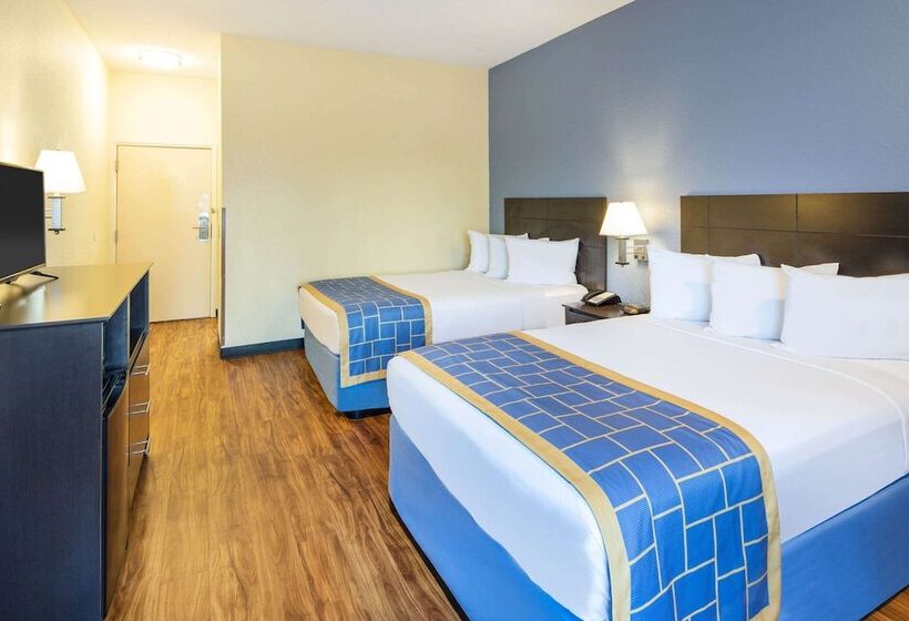Номер Стандарт 2 Двуспальные Кровати, Days Inn By Wyndham Macon I75 North
