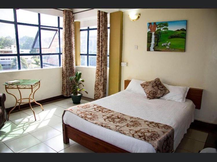 سوییت, Hopewell Guest House