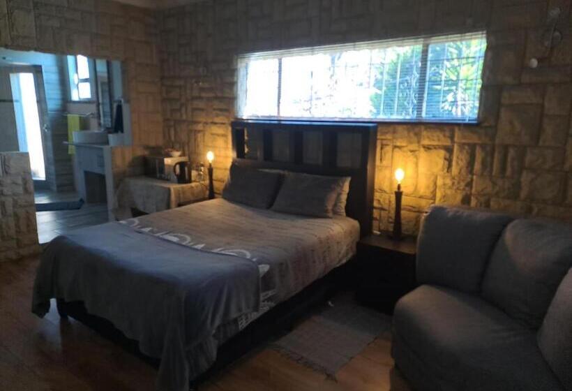 패밀리 스위트, Meadows Guesthouse