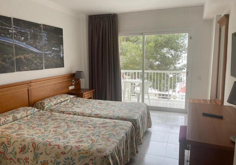 스탠다드 룸 킹사이즈 침대, Burnett Riverside