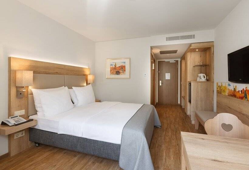 Quarto Estandar, Holiday Inn Nürnberg City Centre, An Ihg