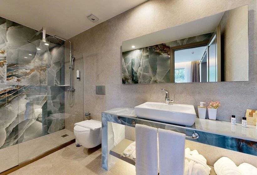 Люкс, Acrotel Athena Pallas