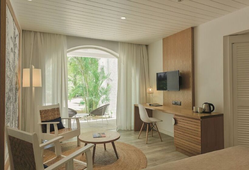 اتاق استاندارد با چشم‌انداز باغ, Canonnier Beachcomber Golf Resort & Spa