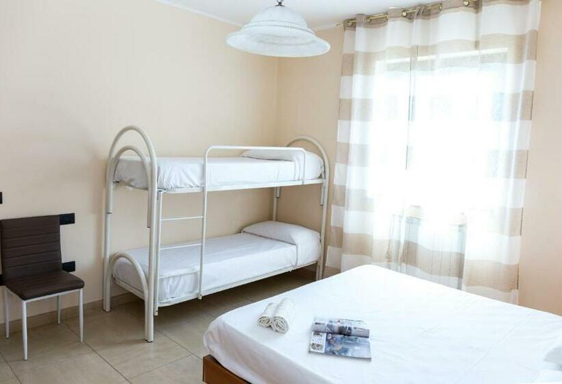 غرفة قياسية رباعية مطلة على الحديقة, B&b Atrium