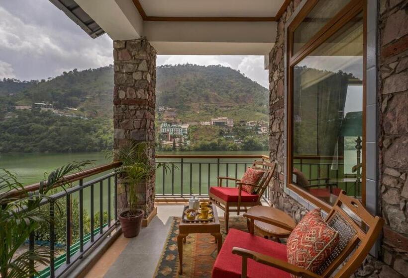 Superior room with lake view, The Fishermen S Lodge By Leisure Hotels