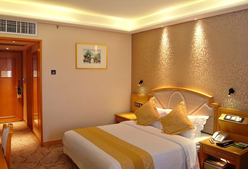 Номер Комфорт, Guangdong Hotel Free Shuttle & Registration Counter Service During Canton Fair