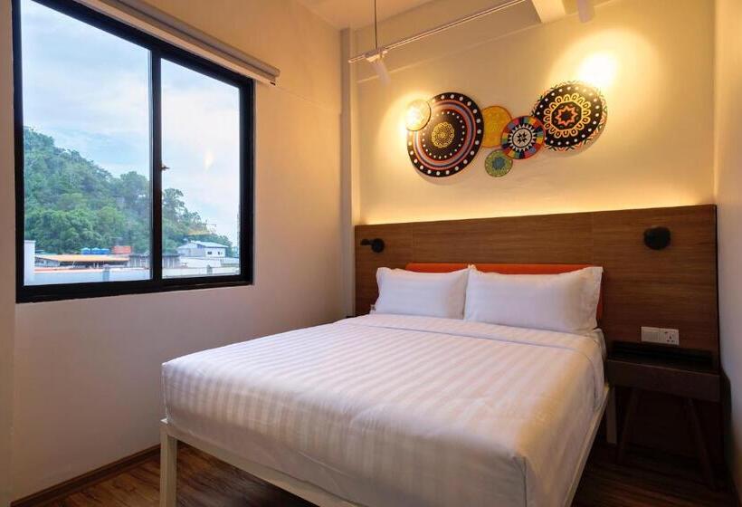 استودیوی استاندارد, Toojou Kota Kinabalu   Hostel