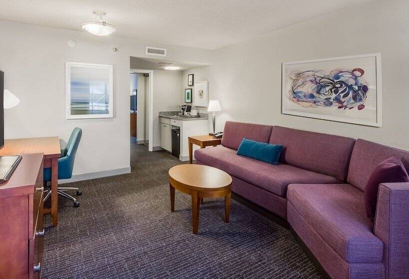Süit, Crowne Plaza Suites Arlington, An Ihg