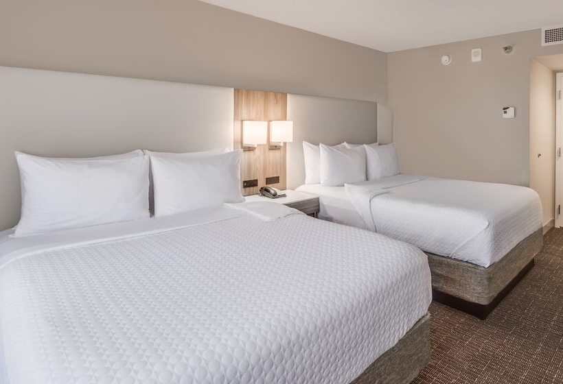 Premium Oda, Crowne Plaza Suites Arlington, An Ihg
