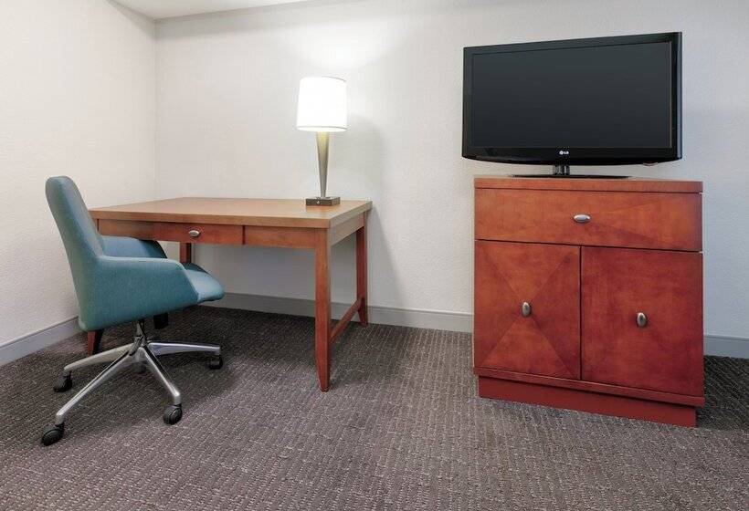 Premium Oda, Crowne Plaza Suites Arlington, An Ihg