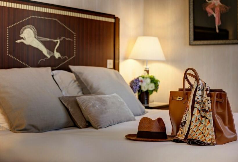 اتاق سوپریور با تخت بزرگ, Hotel Du Collectionneur Arc De Triomphe