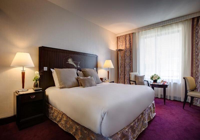 اتاق سوپریور با تخت بزرگ, Hotel Du Collectionneur Arc De Triomphe