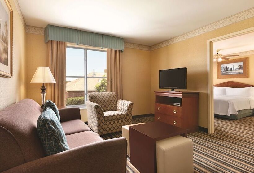 Люкс, Homewood Suites By Hilton Detroit Troy