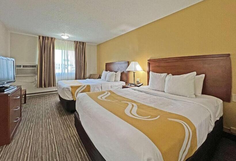 Номер Стандарт, Quality Inn Mitchell I 90