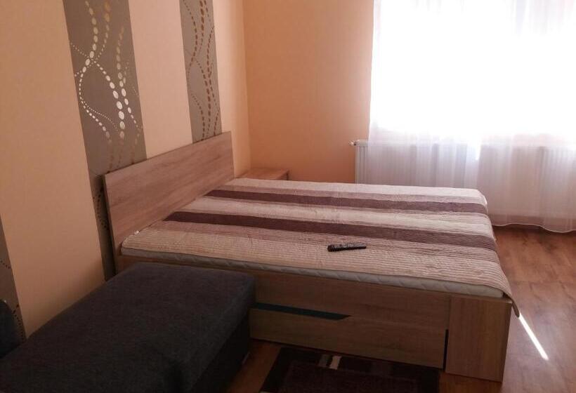 Номер Стандарт, Ezüstfenyő Vendégház