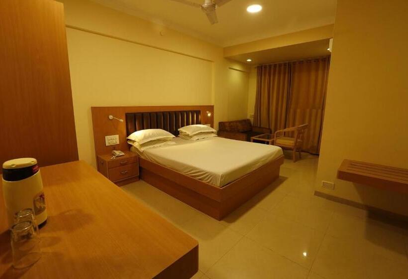 Номер Deluxe, Ravikiran Alibaug