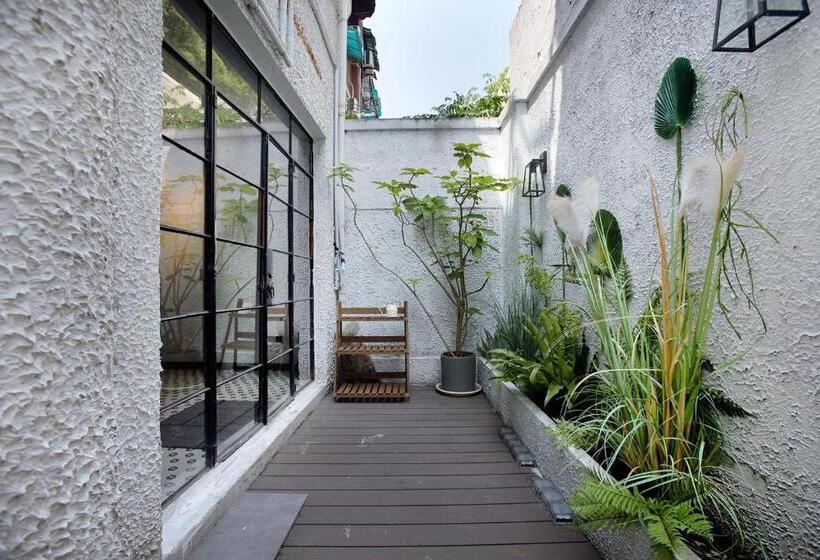 스탠다드 발코니 룸, Shanghai Downtown Hills Boutique Guesthouse   Near Metro Line 7, Exit 3, Changping Road