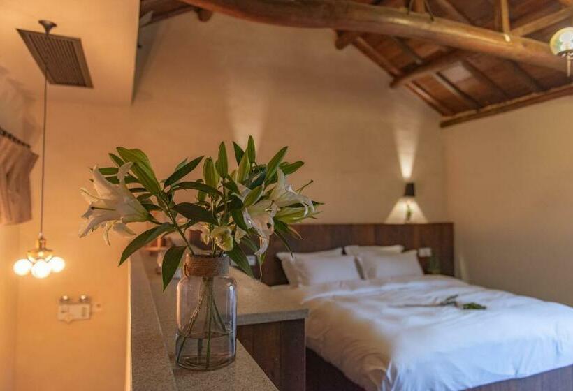 Номер Стандарт с Террасой, Mohe Hostel