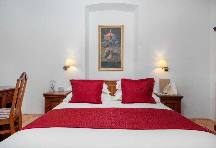 غرفة قياسية رباعية مطلة على البحر, Rooms With A Swimming Pool Tisno, Murter   3219