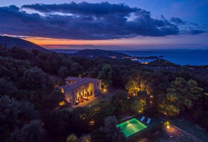 سوئیت جونیور با استخر, Experience Relais  Il Termine Elba