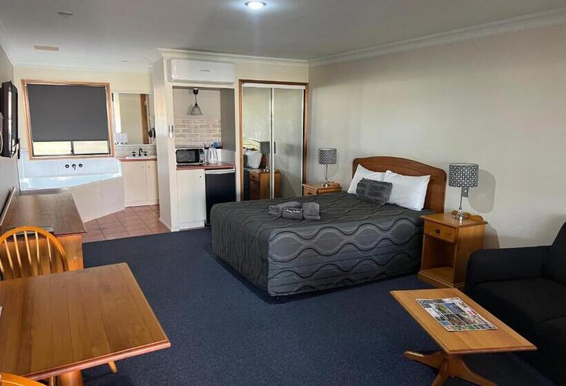 디럭스 룸, Asters On James Motor Inn
