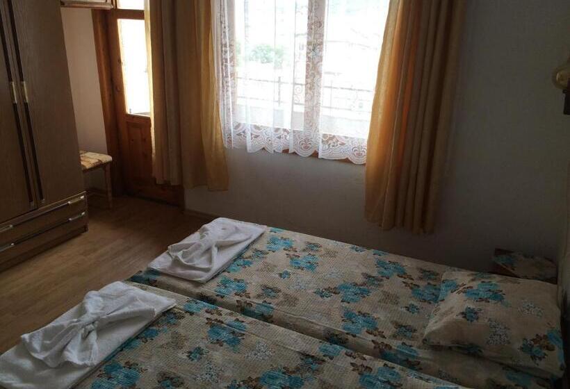 Номер Стандарт Трехместный, Guest House Plada View