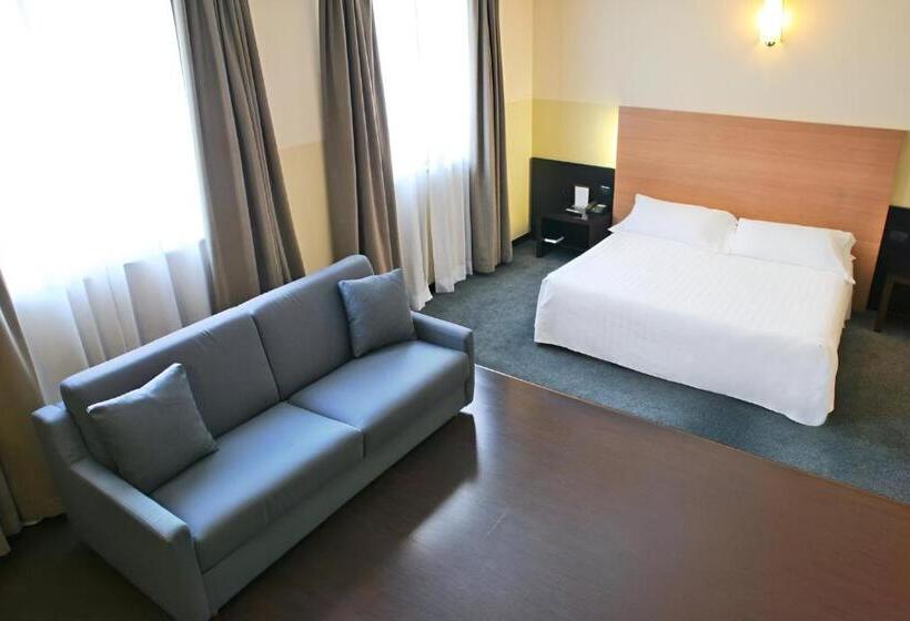 Люкс, B&B HOTEL Milano Cologno Studios
