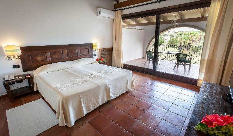 Quarto Triplo Superior, Costa Dei Fiori