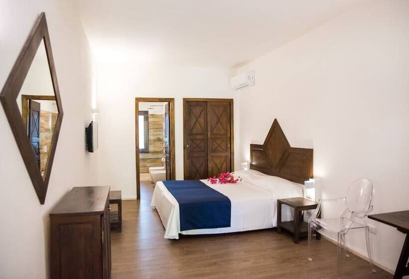 Quarto Triplo Superior, Costa Dei Fiori