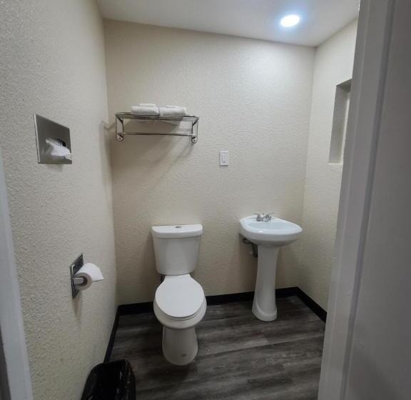 Стандартный Номер Кровать Кинг, Majestic Inn & Suites