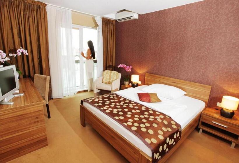 Номер бизнес-класса, City Hotel Nitra