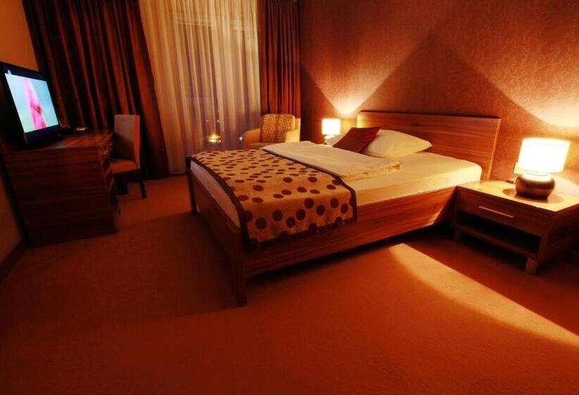 Номер бизнес-класса, City Hotel Nitra
