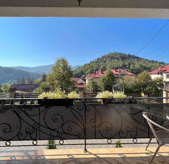 산 전망 스위트, Knyazhyj Dvir