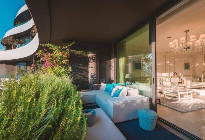سوئیت اجرایی با چشم‌انداز دریا, Boutique Hotel Vissi D Arte