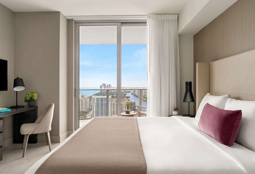 Люкс 2 Спальни, Hyde Beach House Hollywood Private Suites