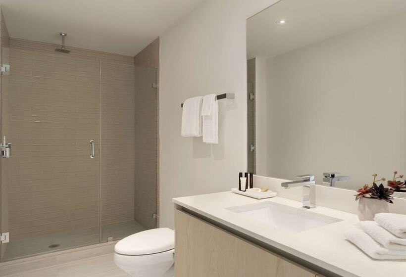 Люкс 2 Спальни, Hyde Beach House Hollywood Private Suites