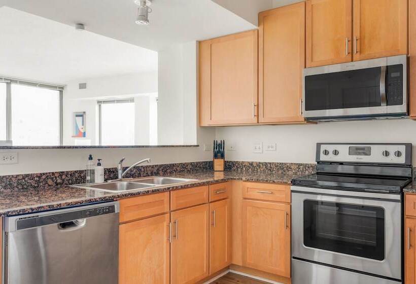 Családi Apartman, Kasa South Loop Chicago
